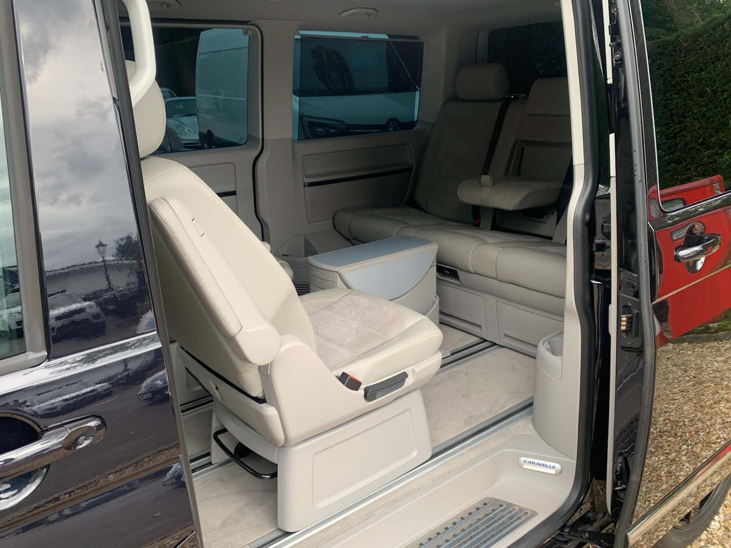 Used Volkswagen Caravelle 2016 for sale - 76142362: Photo 23