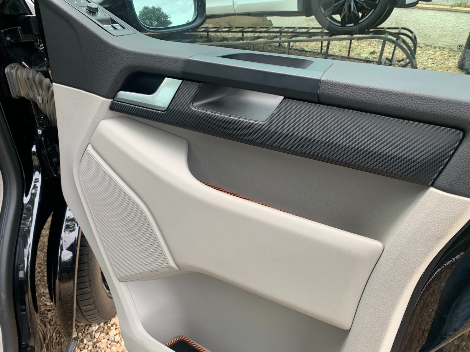 Used Volkswagen Caravelle 2016 for sale - 76142362: Photo 28