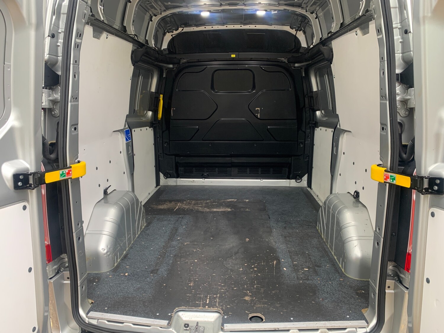 Used Ford Transit Custom 2020 for sale - 75908533: Photo 17