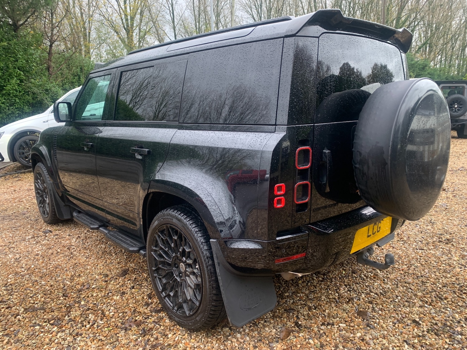 Used Land Rover Defender 2024 for sale - 76567892: Photo 5