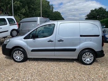 Used Citroen Berlingo 2017 for sale - 75481437: Photo