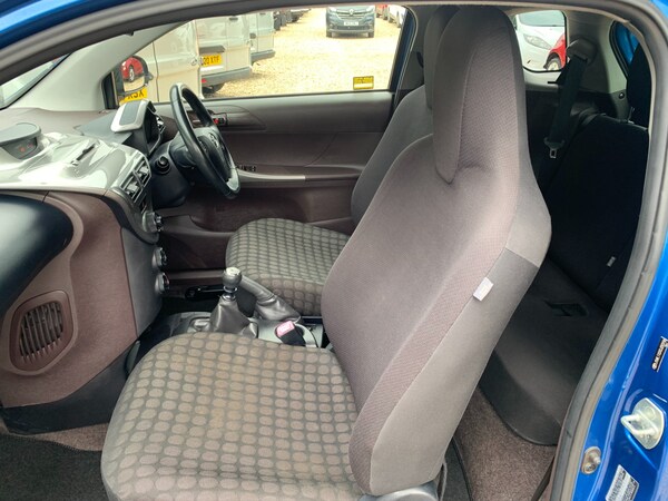 Used Toyota IQ 2010 for sale - 74781611: Photo 13