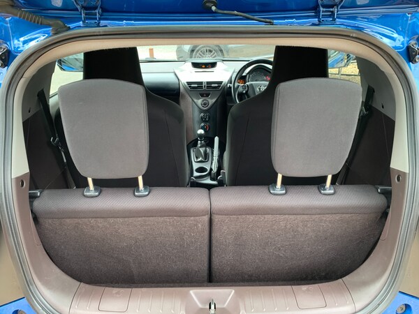 Used Toyota IQ 2010 for sale - 74781611: Photo 15