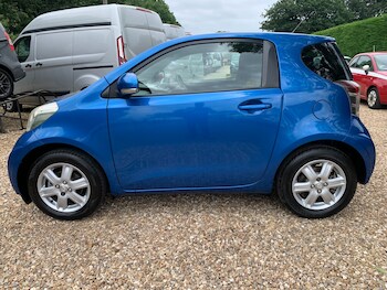 Used Toyota IQ 2010 for sale - 74781611: Photo