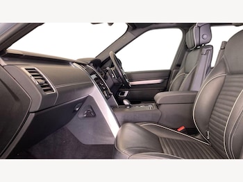 Used Land Rover Discovery 2021 for sale - 76674571: Photo