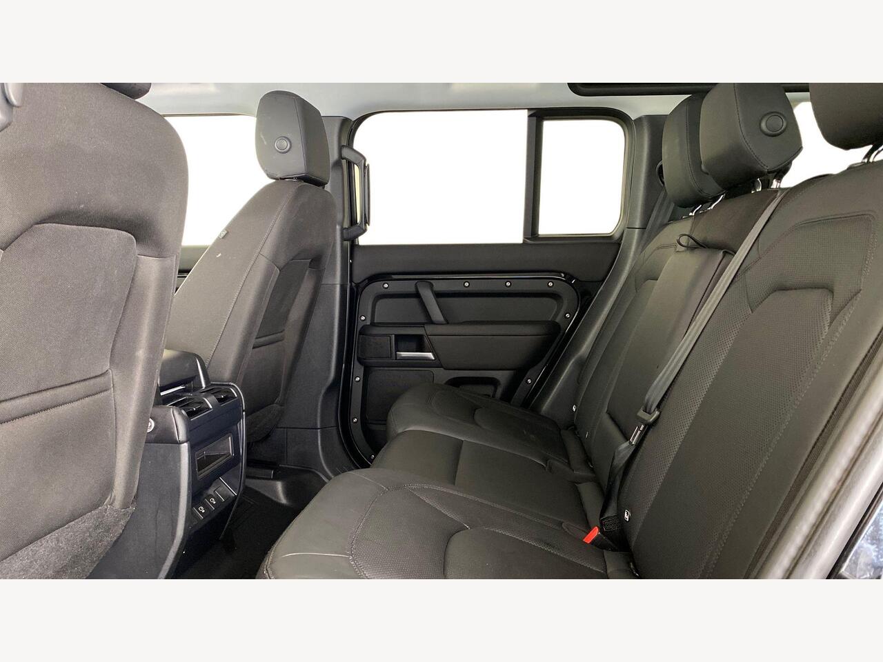 Used Land Rover Defender 2025 for sale - 77841131: Photo 5