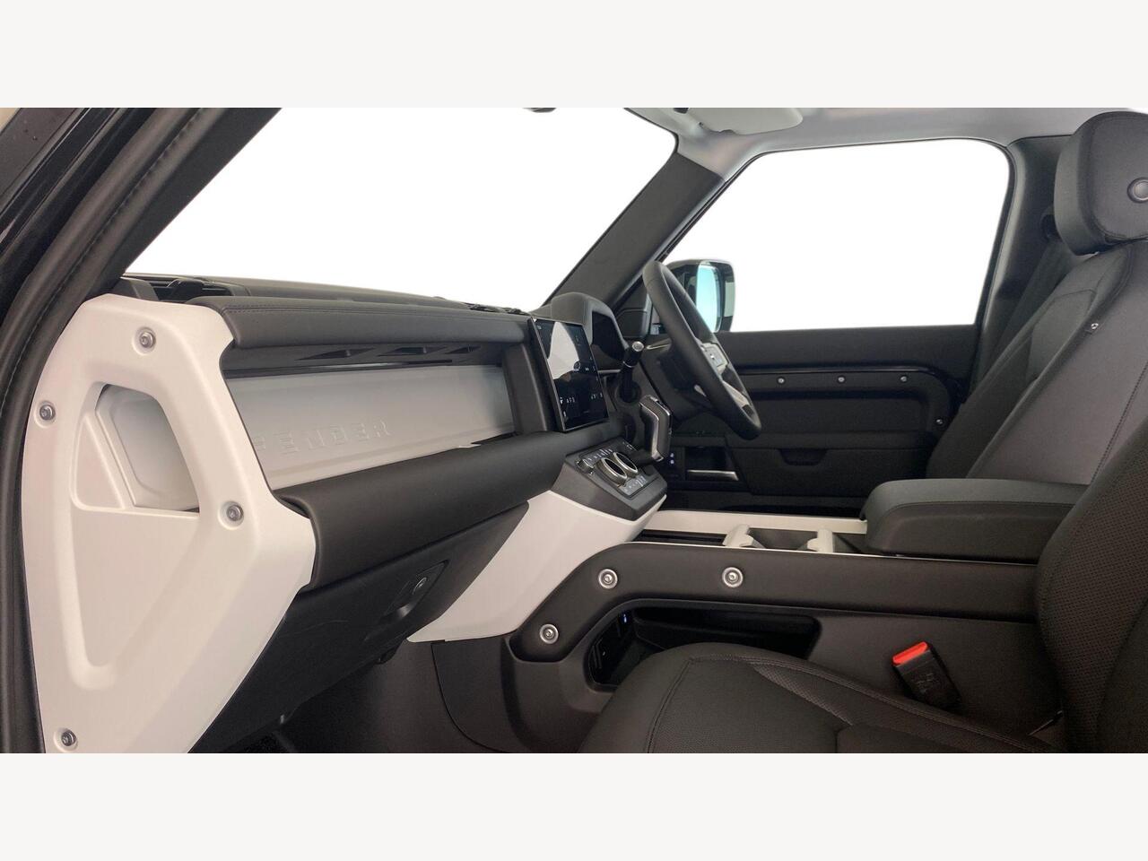 Used Land Rover Defender 2025 for sale - 76679437: Photo 3