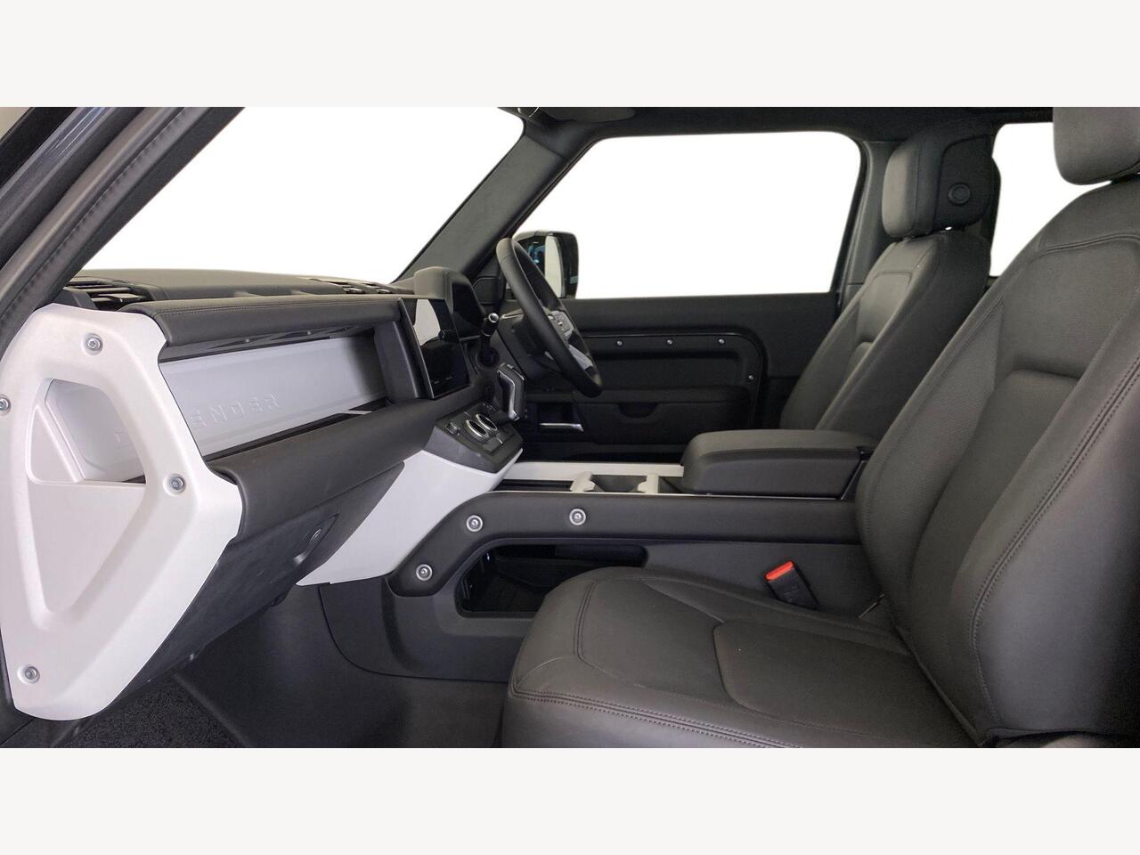 Used Land Rover Defender 2025 for sale - 76803605: Photo 3