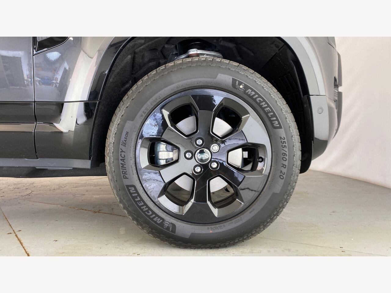 Used Land Rover Defender 2025 for sale - 76803605: Photo 8