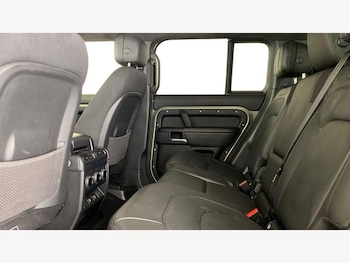 Used Land Rover Defender 2025 for sale - 77799746: Photo