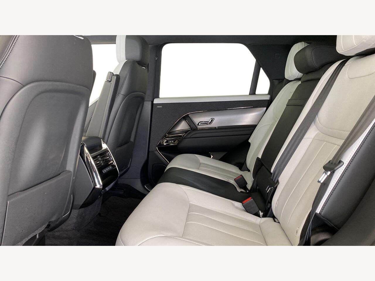 Used Land Rover Range Rover Sport 2023 for sale - 77980108: Photo 4