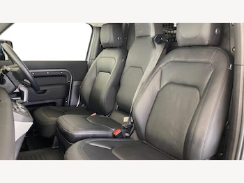 Used Land Rover Defender 2024 for sale - 78290207: Photo