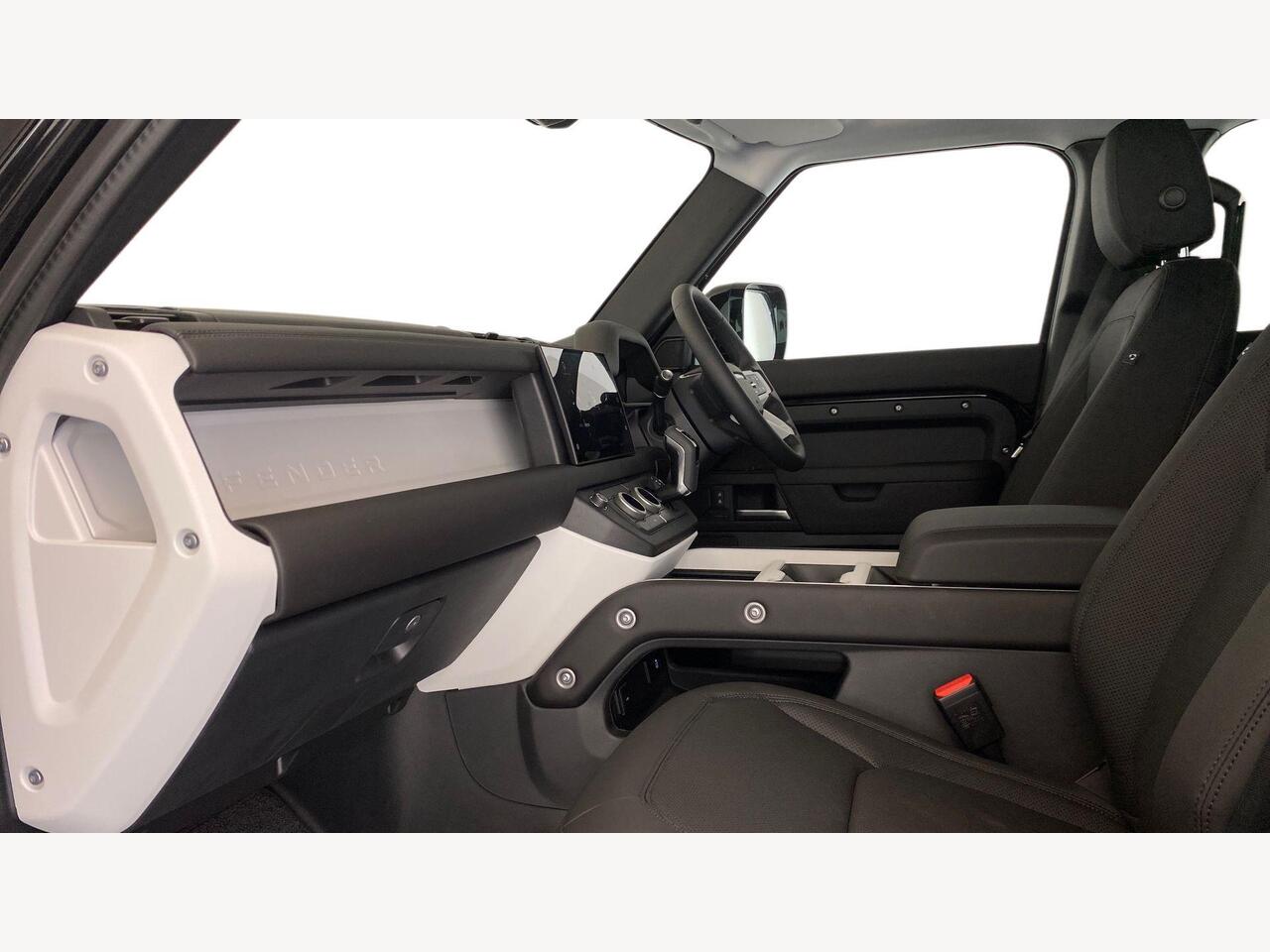 Used Land Rover Defender 2025 for sale - 76679118: Photo 3