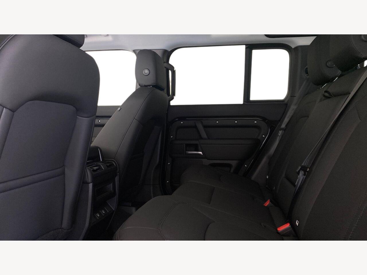 Used Land Rover Defender 2025 for sale - 76679118: Photo 4
