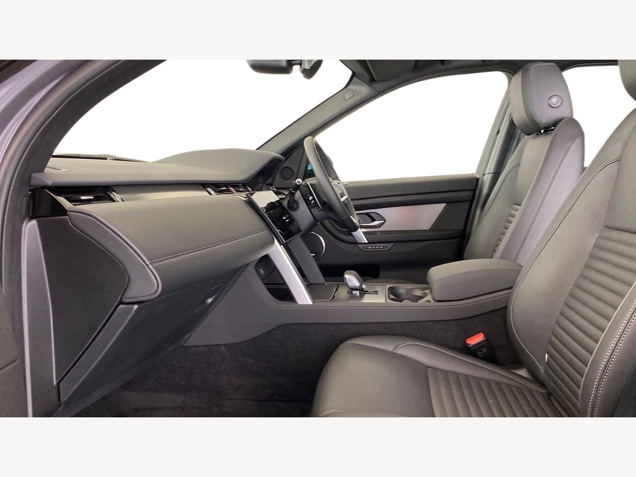 Used Land Rover Discovery Sport 2025 for sale - 77293079: Photo 3