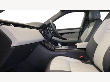 Used Land Rover Range Rover Evoque 2025 for sale - 76679880: Photo