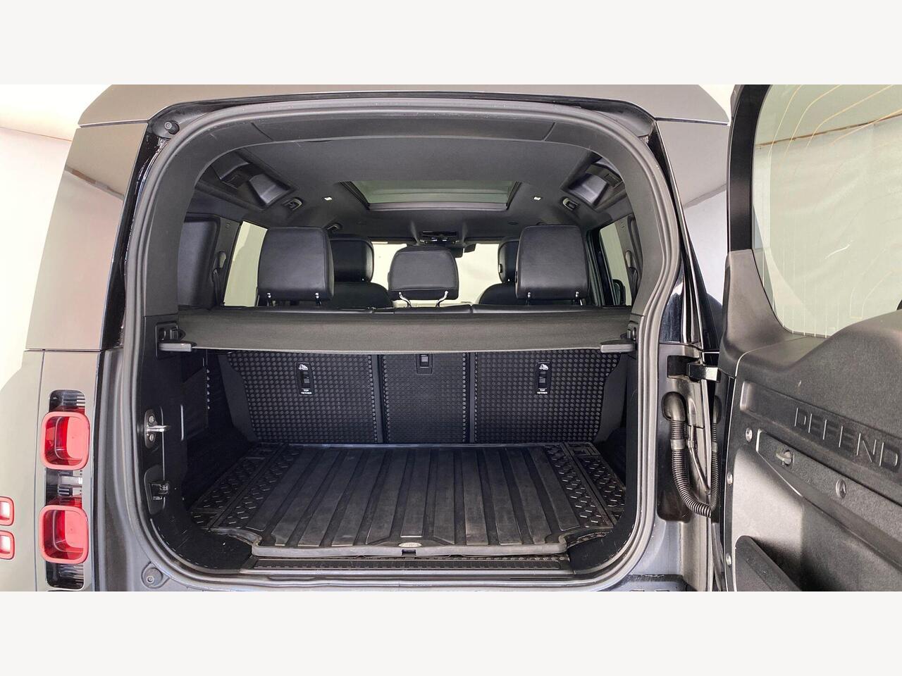 Used Land Rover Defender 2023 for sale - 77725511: Photo 10