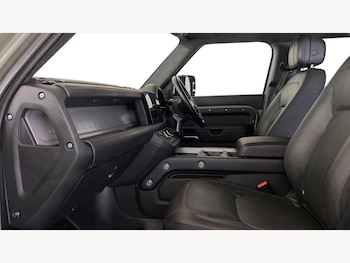 Used Land Rover Defender 2025 for sale - 78149032: Photo