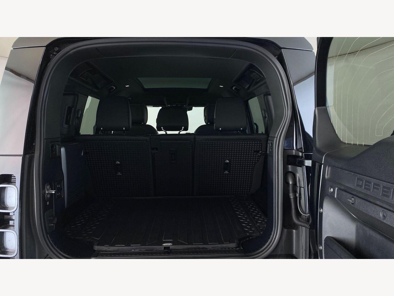 Used Land Rover Defender 2023 for sale - 77427973: Photo 10