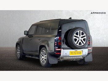 Used Land Rover Defender 2022 for sale - 76675263: Photo