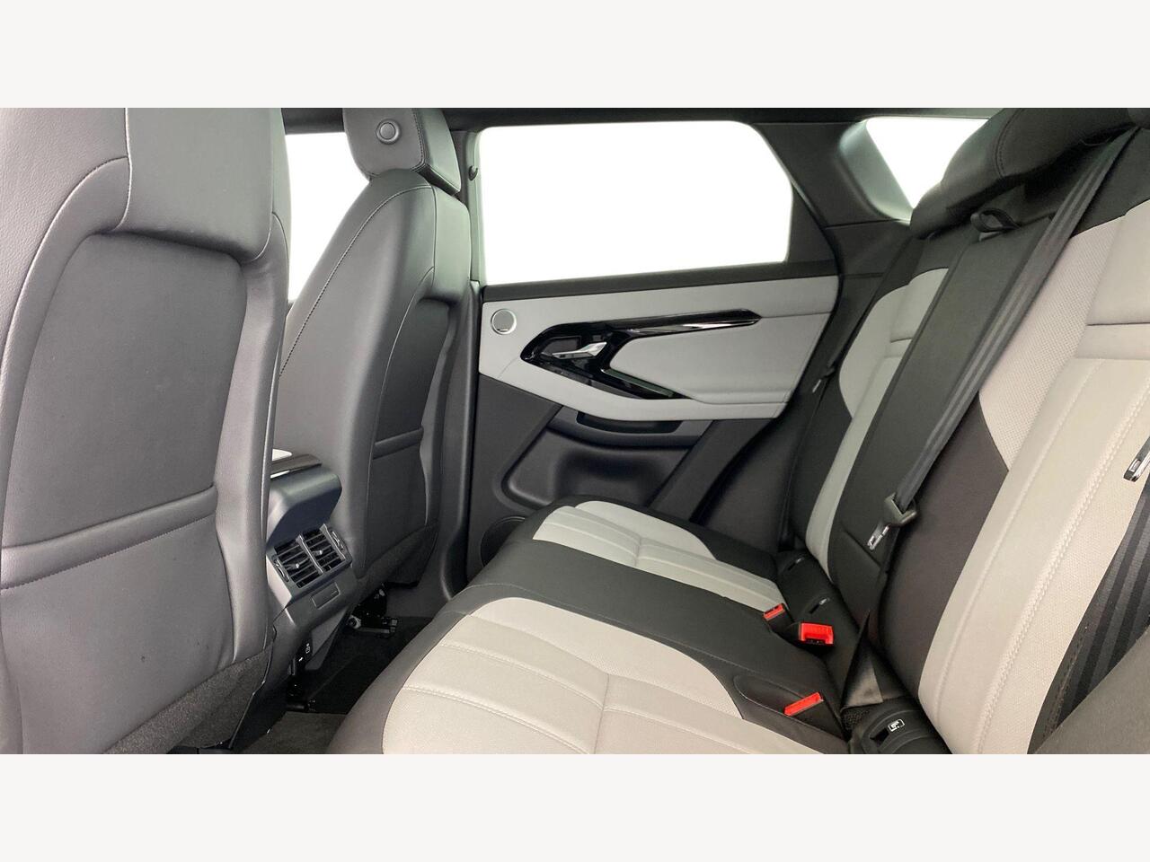 Used Land Rover Range Rover Evoque 2025 for sale - 76680724: Photo 4