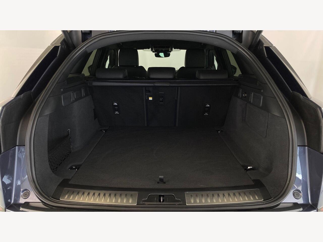 Used Land Rover Range Rover Velar 2024 for sale - 78183379: Photo 10