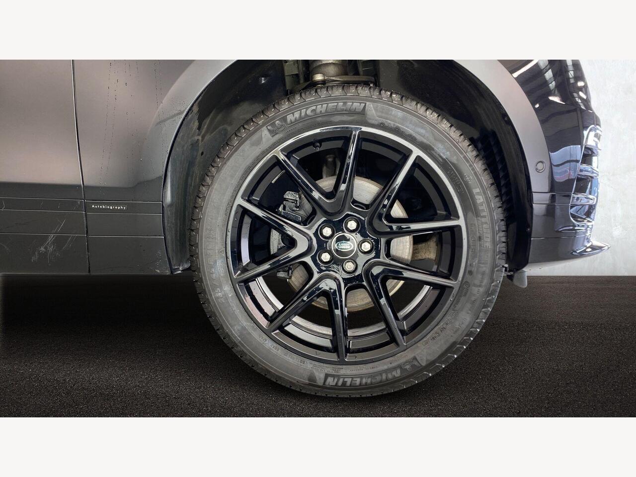 Used Land Rover Range Rover Velar 2025 for sale - 77512404: Photo 8