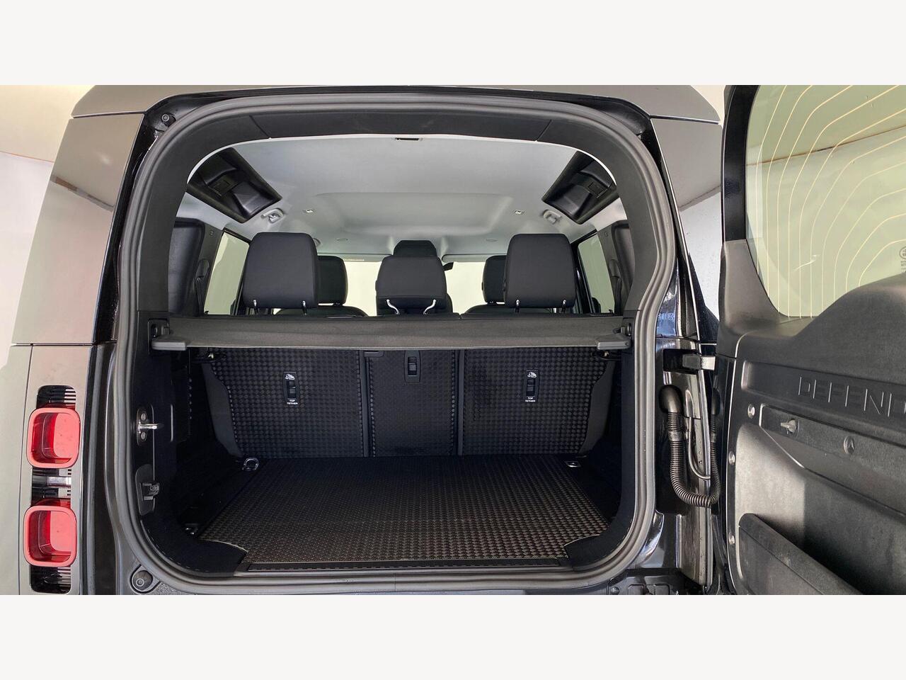 Used Land Rover Defender 2025 for sale - 78139254: Photo 10