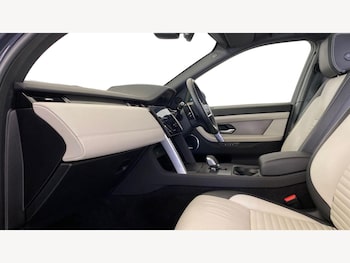 Used Land Rover Discovery Sport 2025 for sale - 78229890: Photo