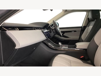 Used Land Rover Range Rover Evoque 2024 for sale - 76676770: Photo