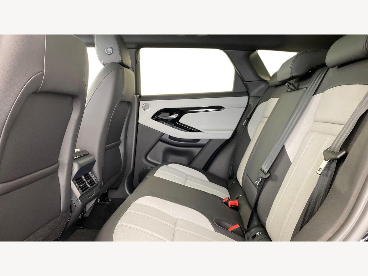 Used Land Rover Range Rover Evoque 2025 for sale - 76680726: Photo 4