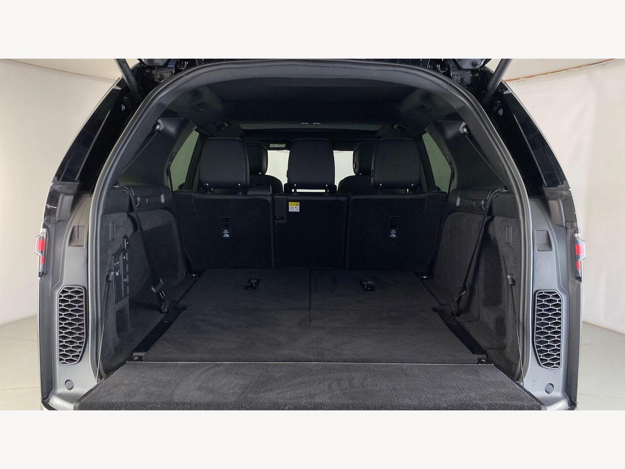 Used Land Rover Discovery 2025 for sale - 77660005: Photo 10