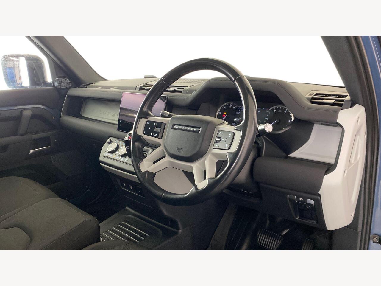 Used Land Rover Defender 2021 for sale - 77050857: Photo 10