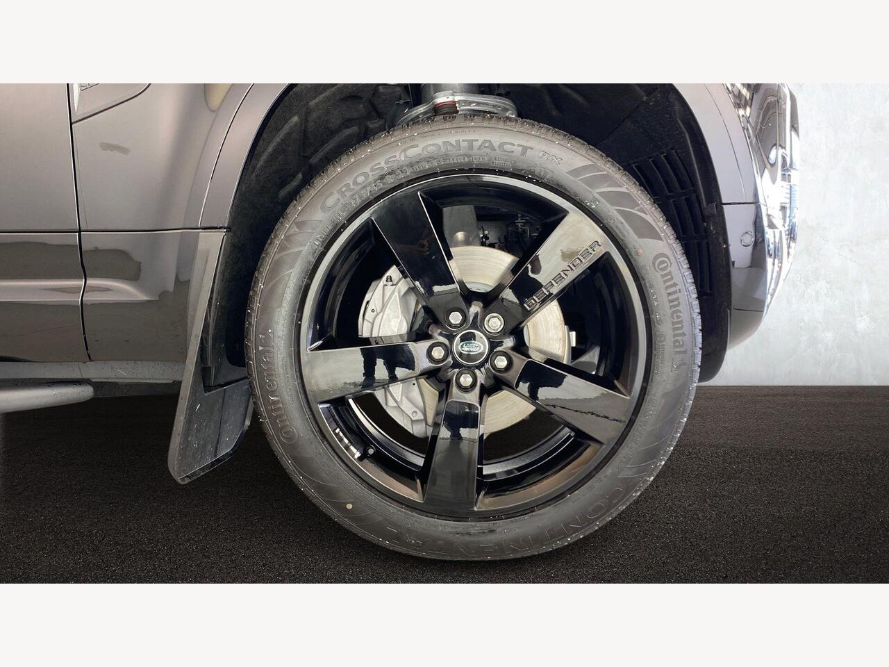 Used Land Rover Defender 2025 for sale - 76680289: Photo 8