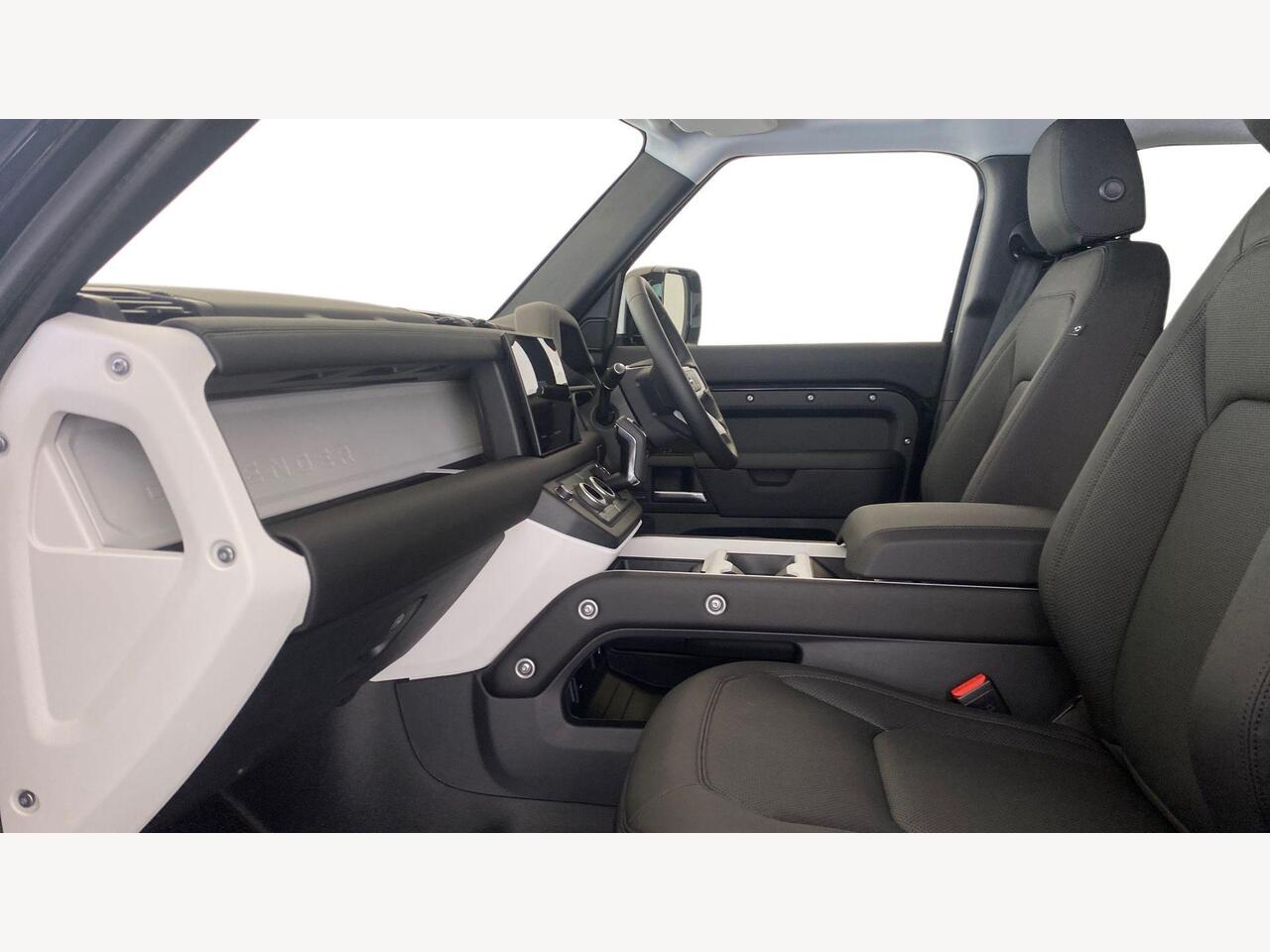 Used Land Rover Defender 2025 for sale - 76679159: Photo 3