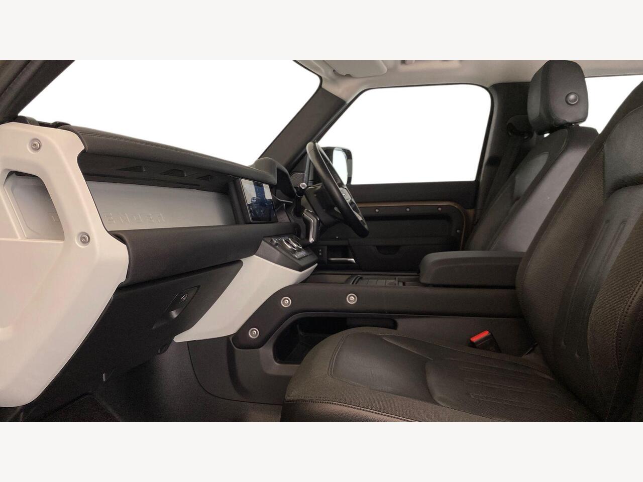 Used Land Rover Defender 2020 for sale - 76681293: Photo 4