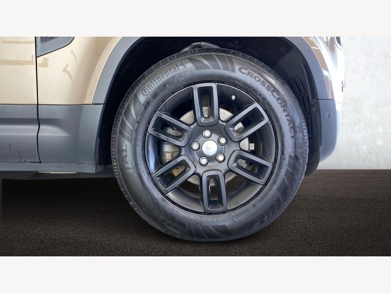 Used Land Rover Defender 2020 for sale - 76681293: Photo 9