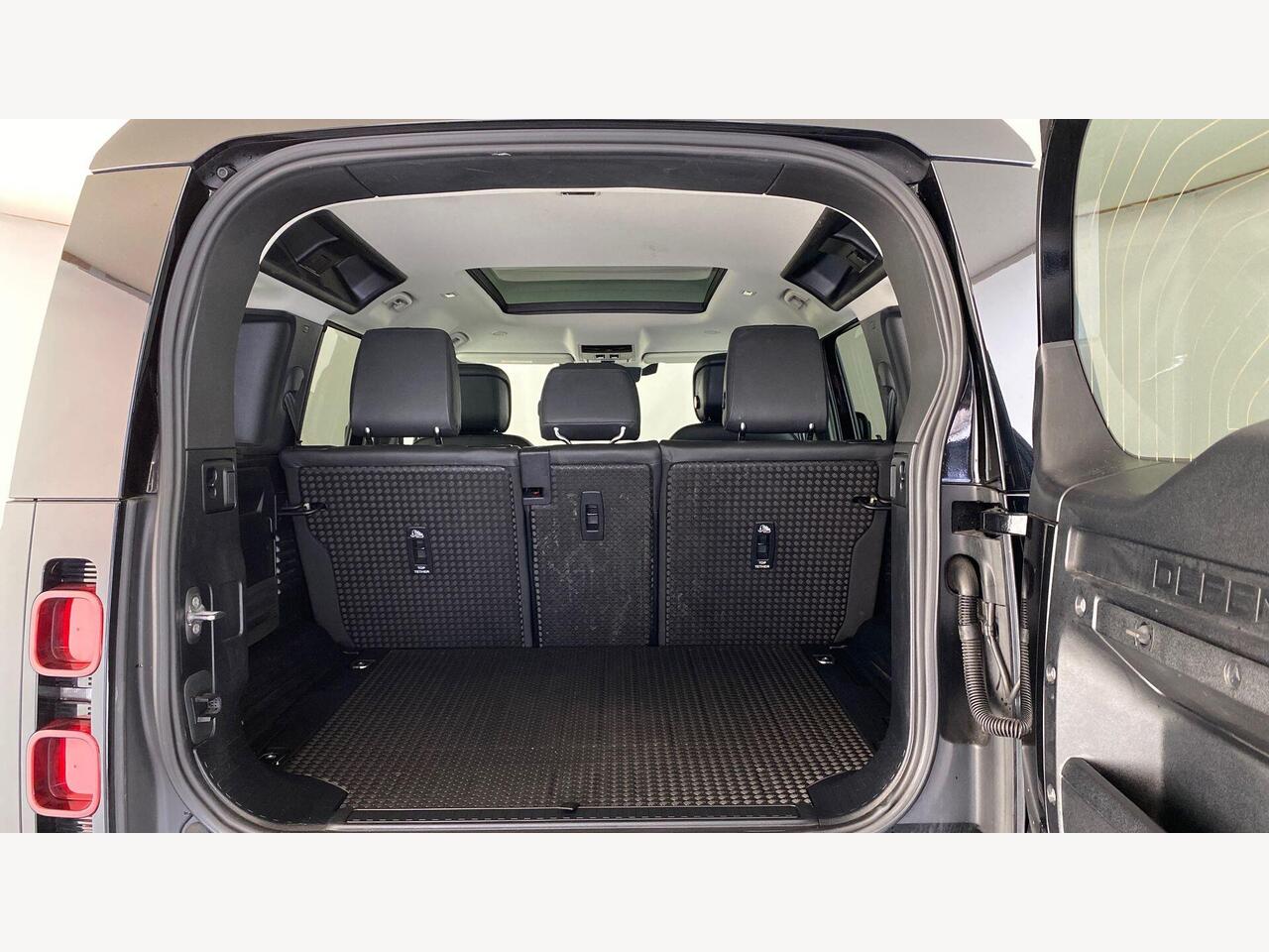 Used Land Rover Defender 2024 for sale - 78070818: Photo 10