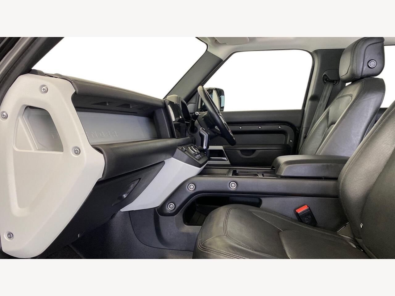 Used Land Rover Defender 2024 for sale - 78070818: Photo 3