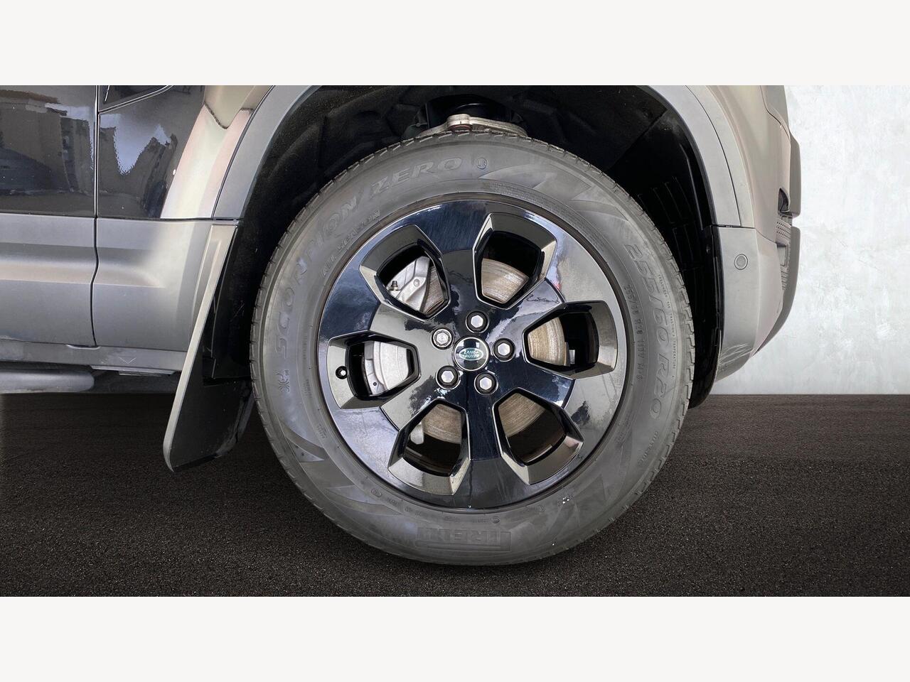 Used Land Rover Defender 2024 for sale - 78070818: Photo 8