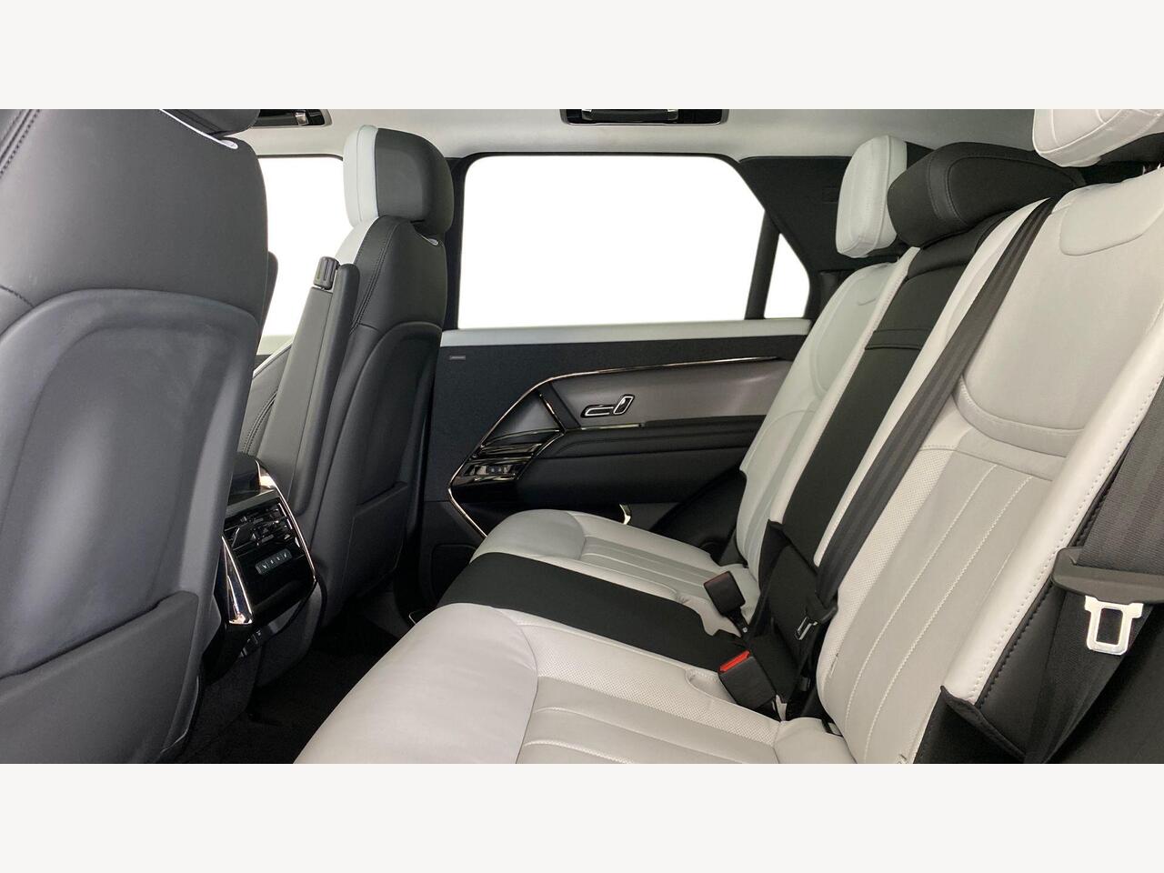 Used Land Rover Range Rover Sport 2023 for sale - 76675569: Photo 5