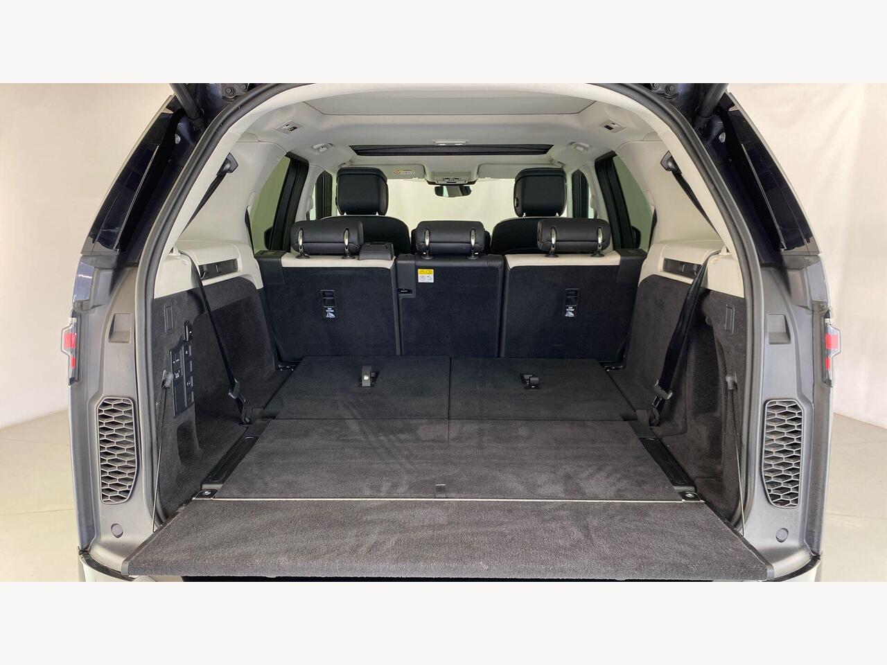 Used Land Rover Discovery 2024 for sale - 78183366: Photo 10