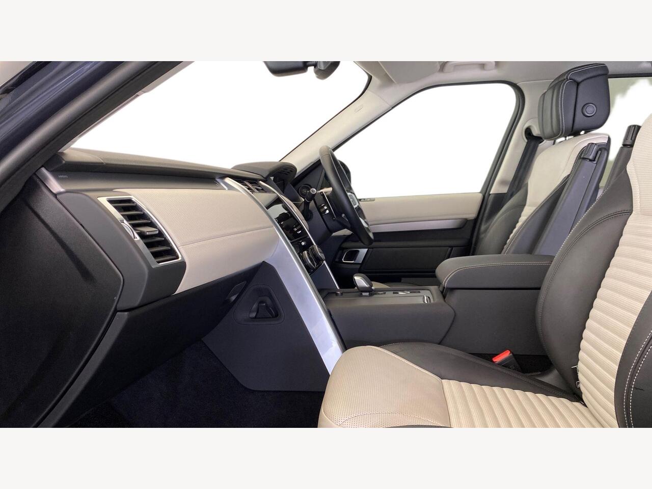 Used Land Rover Discovery 2024 for sale - 78183366: Photo 3