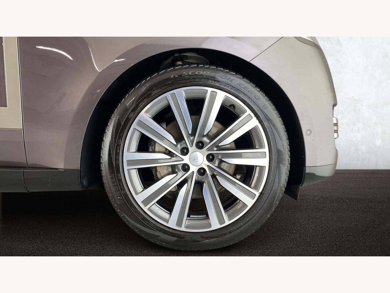 Used Land Rover Range Rover 2024 for sale - 77401305: Photo 9