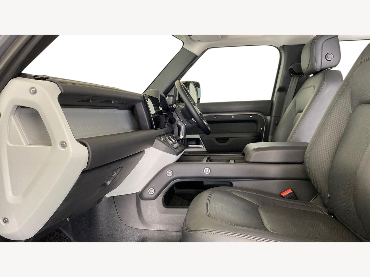 Used Land Rover Defender 2024 for sale - 76676990: Photo 3