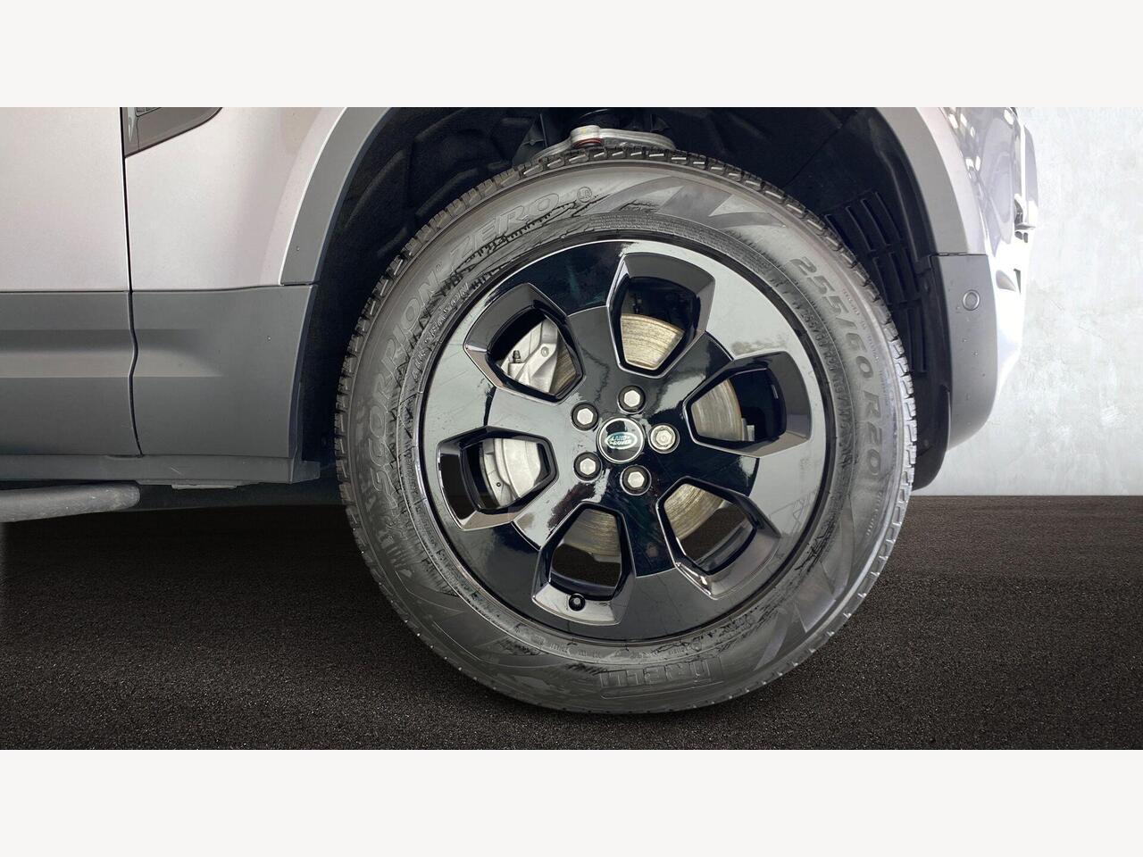 Used Land Rover Defender 2024 for sale - 76676990: Photo 8