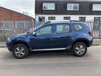 Used Dacia Duster 2015 for sale - 79600346: Photo