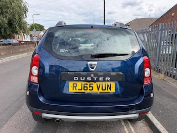 Used Dacia Duster 2015 for sale - 79600346: Photo