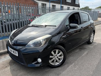 Used Toyota Yaris 2014 for sale - 79668401: Photo