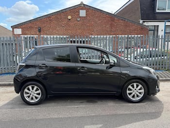 Used Toyota Yaris 2014 for sale - 79668401: Photo